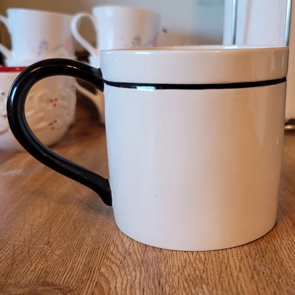 Starbucks Coffee Company 2008 Black Ribbed 20oz Ceramic White Mug